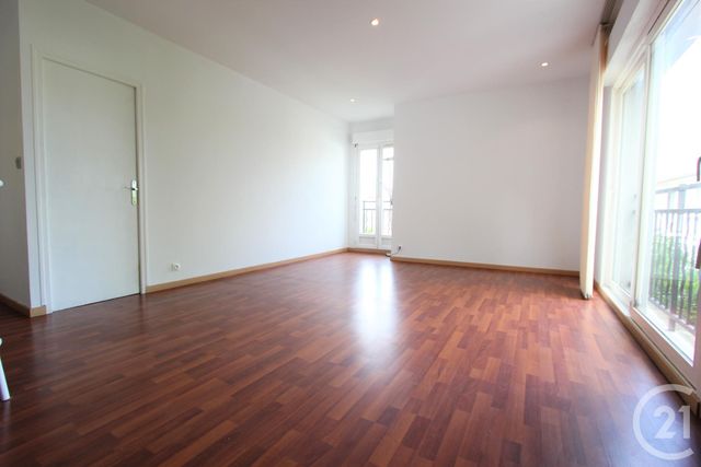 Appartement F2 à vendre - 2 pièces - 47.66 m2 - ST MICHEL SUR ORGE - 91 - ILE-DE-FRANCE - Century 21 Agence De La Poste