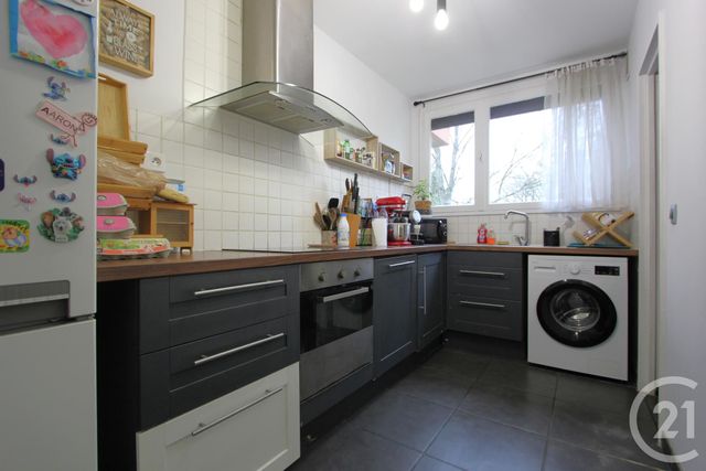 Appartement F3 à vendre - 3 pièces - 67.0 m2 - ST MICHEL SUR ORGE - 91 - ILE-DE-FRANCE - Century 21 Agence De La Poste