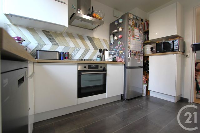 Appartement F3 à vendre - 3 pièces - 65.41 m2 - ST MICHEL SUR ORGE - 91 - ILE-DE-FRANCE - Century 21 Agence De La Poste