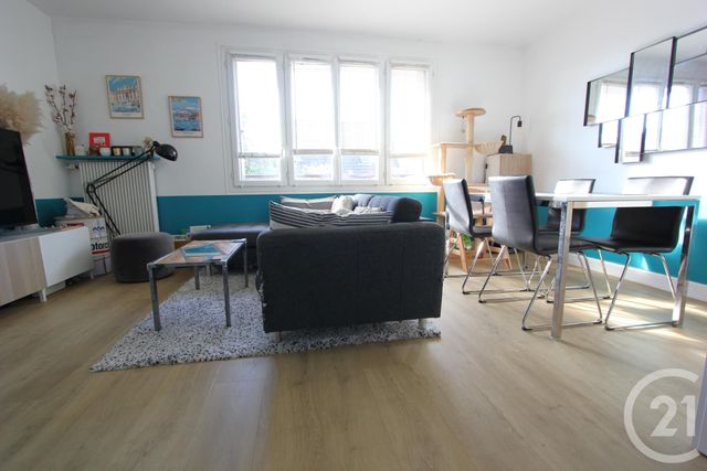 Appartement F3 à vendre - 3 pièces - 65.41 m2 - ST MICHEL SUR ORGE - 91 - ILE-DE-FRANCE - Century 21 Agence De La Poste