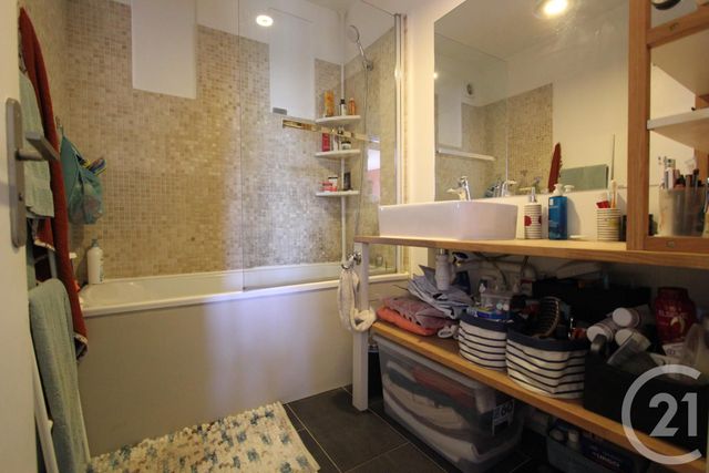 Appartement F3 à vendre - 3 pièces - 65.41 m2 - ST MICHEL SUR ORGE - 91 - ILE-DE-FRANCE - Century 21 Agence De La Poste