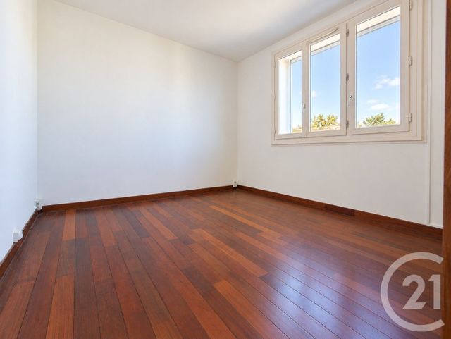 Appartement F4 à vendre - 4 pièces - 69.88 m2 - ST MICHEL SUR ORGE - 91 - ILE-DE-FRANCE - Century 21 Agence De La Poste