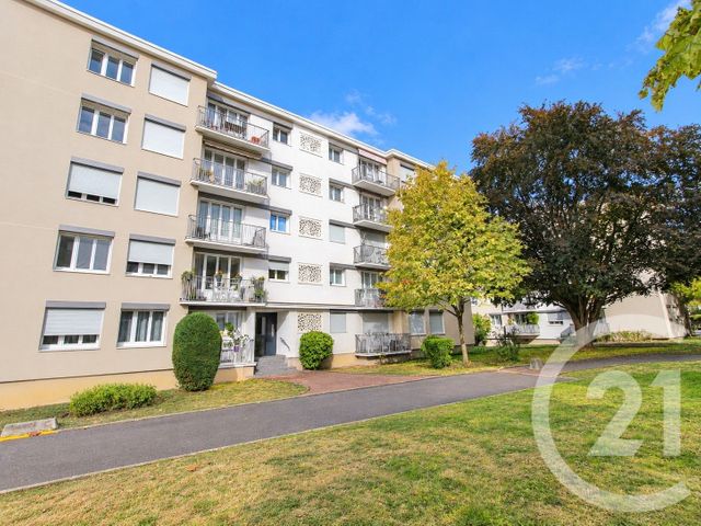 Appartement F4 à vendre - 4 pièces - 69.88 m2 - ST MICHEL SUR ORGE - 91 - ILE-DE-FRANCE - Century 21 Agence De La Poste