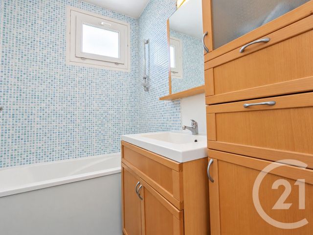 Appartement F4 à vendre - 4 pièces - 69.88 m2 - ST MICHEL SUR ORGE - 91 - ILE-DE-FRANCE - Century 21 Agence De La Poste