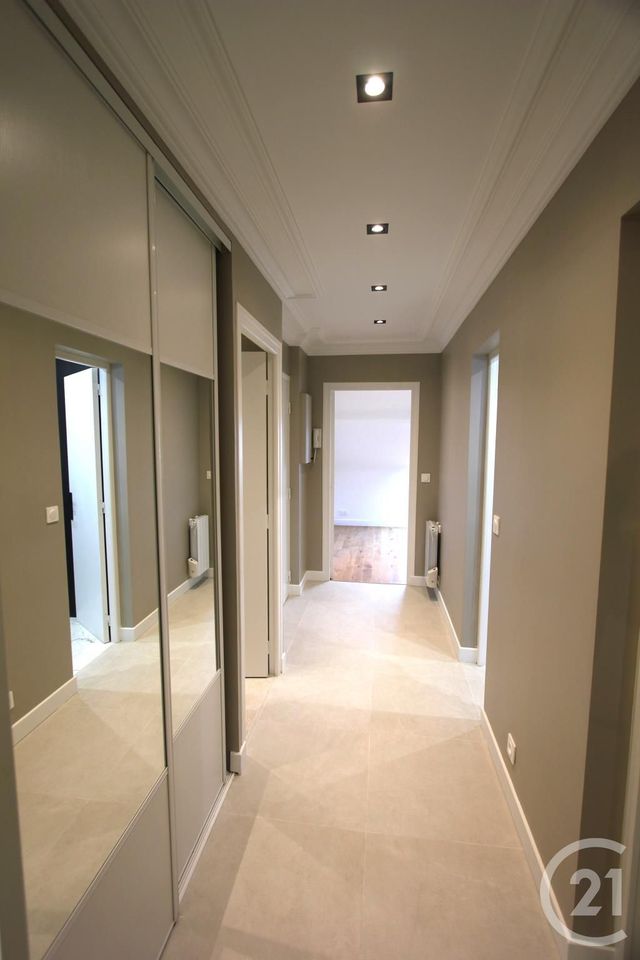 Appartement F3 à vendre - 3 pièces - 56.0 m2 - STE GENEVIEVE DES BOIS - 91 - ILE-DE-FRANCE - Century 21 Agence De La Poste