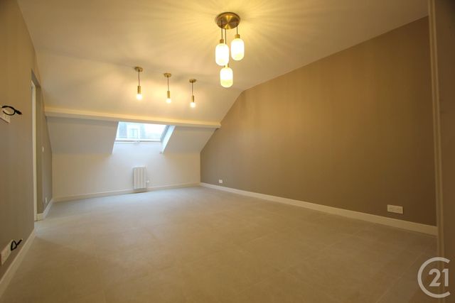 Appartement F3 à vendre - 3 pièces - 56.0 m2 - STE GENEVIEVE DES BOIS - 91 - ILE-DE-FRANCE - Century 21 Agence De La Poste