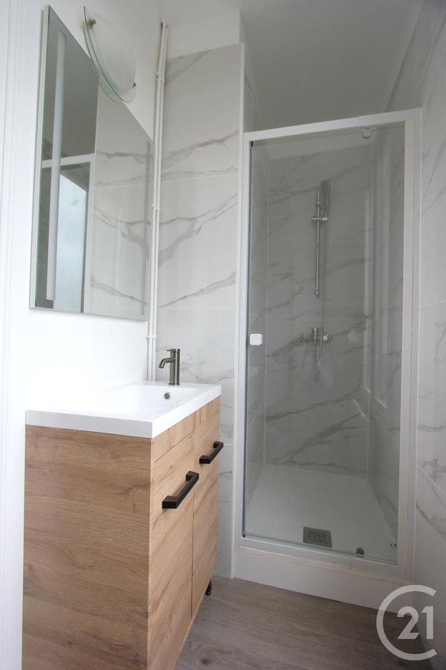 Afficher la photo en grand Appartement F2 à vendre - 2 pièces - 33.3 m2 - ST MICHEL SUR ORGE - 91 - ILE-DE-FRANCE - Century 21 Agence De La Poste