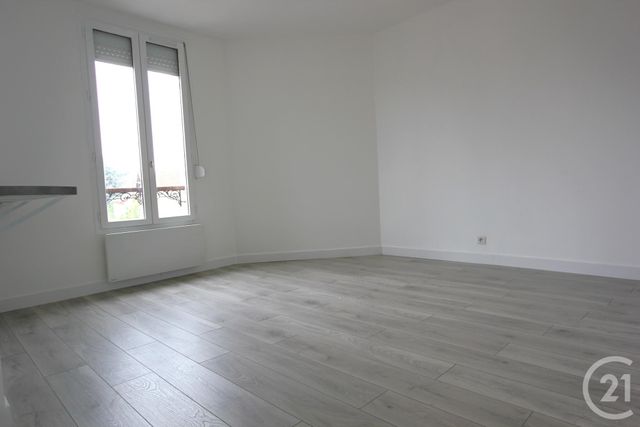 Afficher la photo en grand Appartement F2 à vendre - 2 pièces - 33.3 m2 - ST MICHEL SUR ORGE - 91 - ILE-DE-FRANCE - Century 21 Agence De La Poste
