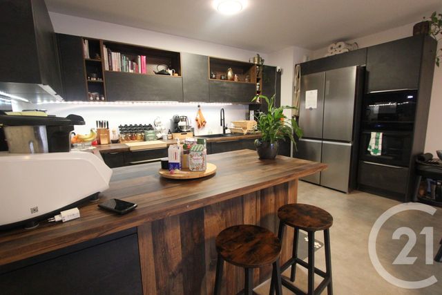 Appartement T4 à vendre - 4 pièces - 100.27 m2 - MONTLHERY - 91 - ILE-DE-FRANCE - Century 21 Agence De La Poste