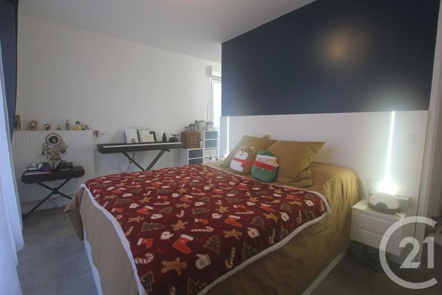 Appartement T4 à vendre - 4 pièces - 100.27 m2 - MONTLHERY - 91 - ILE-DE-FRANCE - Century 21 Agence De La Poste