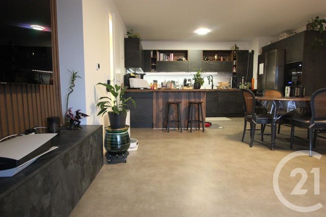 Appartement T4 à vendre - 4 pièces - 100.27 m2 - MONTLHERY - 91 - ILE-DE-FRANCE - Century 21 Agence De La Poste