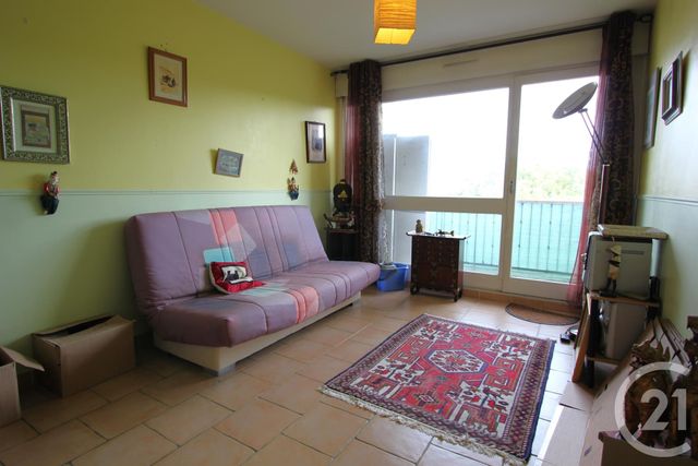 Appartement F4 à vendre - 3 pièces - 82.59 m2 - ST MICHEL SUR ORGE - 91 - ILE-DE-FRANCE - Century 21 Agence De La Poste