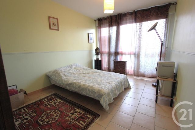 Appartement F4 à vendre - 3 pièces - 82.59 m2 - ST MICHEL SUR ORGE - 91 - ILE-DE-FRANCE - Century 21 Agence De La Poste