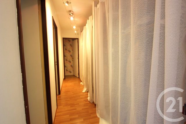 Appartement F5 à vendre - 5 pièces - 82.32 m2 - ST MICHEL SUR ORGE - 91 - ILE-DE-FRANCE - Century 21 Agence De La Poste