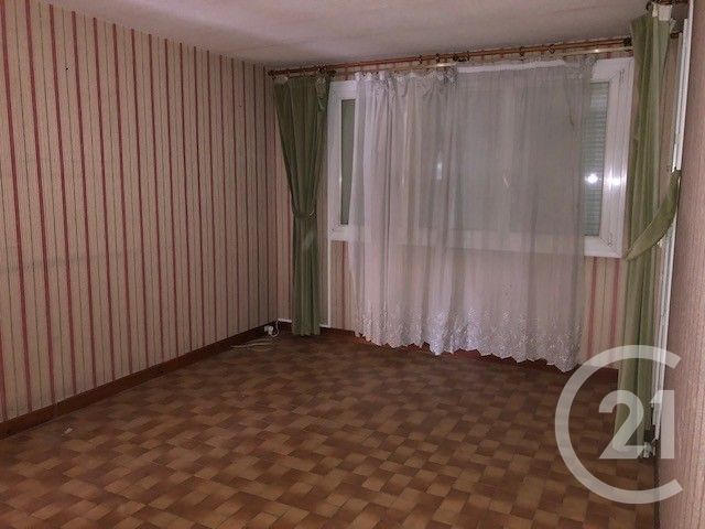 Appartement F2 à vendre - 2 pièces - 45.9 m2 - ST MICHEL SUR ORGE - 91 - ILE-DE-FRANCE - Century 21 Agence De La Poste