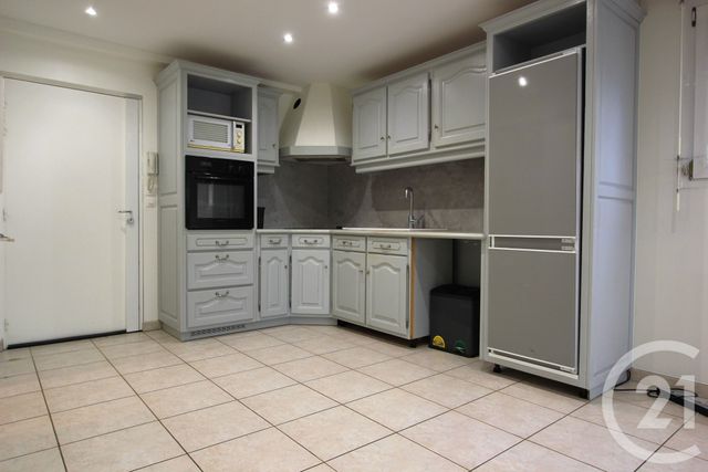 Appartement F2 à louer - 2 pièces - 43.96 m2 - ST MICHEL SUR ORGE - 91 - ILE-DE-FRANCE - Century 21 Agence De La Poste