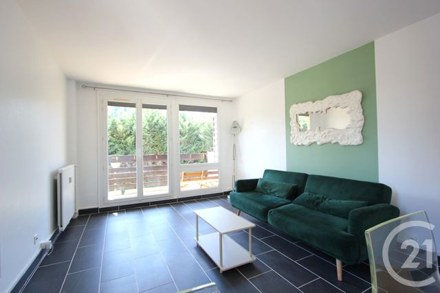 Appartement F2 à louer - 2 pièces - 52.21 m2 - ST MICHEL SUR ORGE - 91 - ILE-DE-FRANCE - Century 21 Agence De La Poste