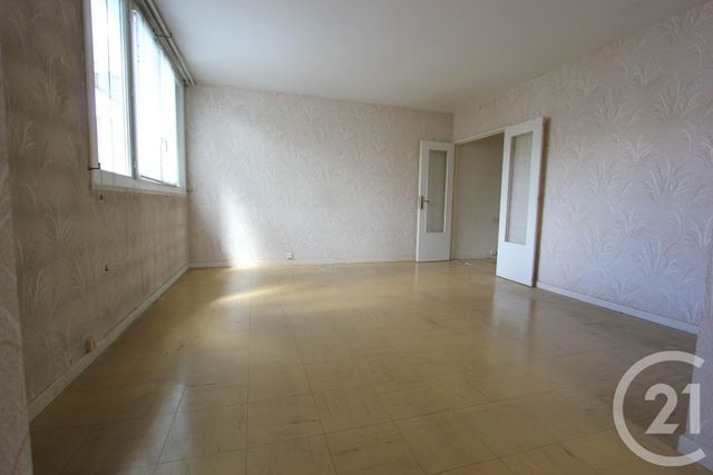 Appartement F4 à vendre - 4 pièces - 86.14 m2 - ST MICHEL SUR ORGE - 91 - ILE-DE-FRANCE - Century 21 Agence De La Poste