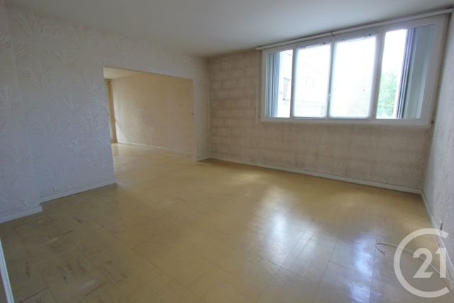Appartement F4 à vendre - 4 pièces - 86.14 m2 - ST MICHEL SUR ORGE - 91 - ILE-DE-FRANCE - Century 21 Agence De La Poste