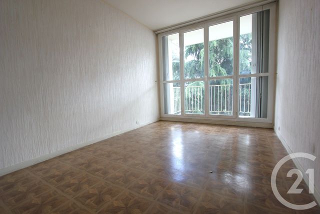 Appartement F4 à vendre - 4 pièces - 86.14 m2 - ST MICHEL SUR ORGE - 91 - ILE-DE-FRANCE - Century 21 Agence De La Poste