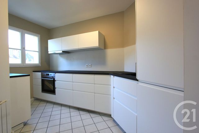 Appartement F4 à louer - 4 pièces - 80.63 m2 - MONTLHERY - 91 - ILE-DE-FRANCE - Century 21 Agence De La Poste