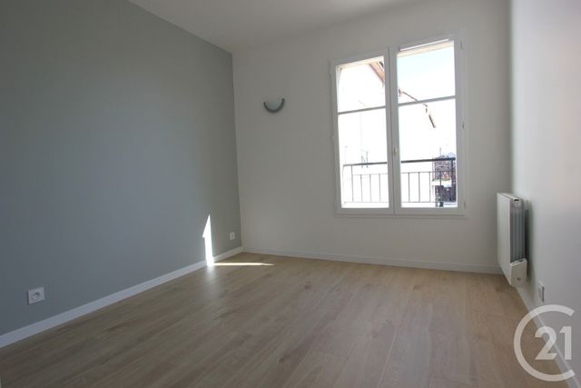 Appartement F4 à louer - 4 pièces - 80.63 m2 - MONTLHERY - 91 - ILE-DE-FRANCE - Century 21 Agence De La Poste