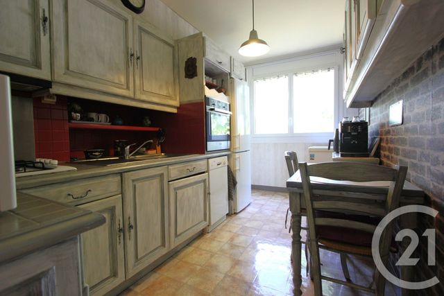 Appartement F4 à vendre - 4 pièces - 91.84 m2 - ST MICHEL SUR ORGE - 91 - ILE-DE-FRANCE - Century 21 Agence De La Poste