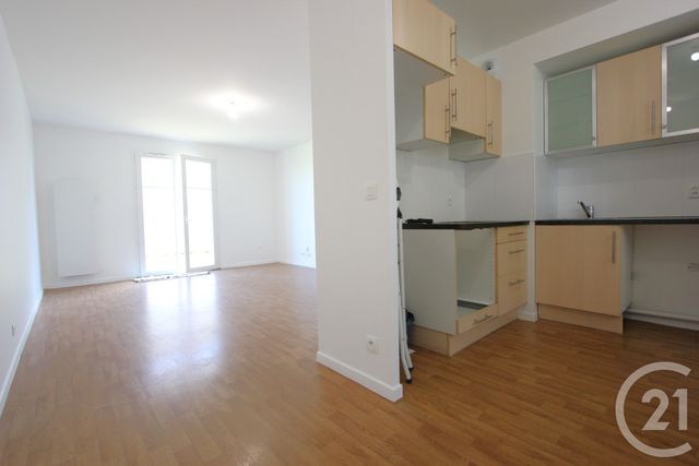 Appartement F3 à vendre - 3 pièces - 60.3 m2 - VILLIERS SUR ORGE - 91 - ILE-DE-FRANCE - Century 21 Agence De La Poste