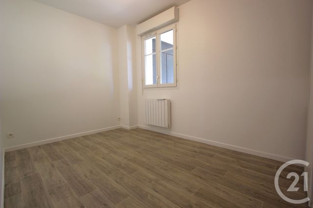 Appartement F3 à vendre - 3 pièces - 60.3 m2 - VILLIERS SUR ORGE - 91 - ILE-DE-FRANCE - Century 21 Agence De La Poste