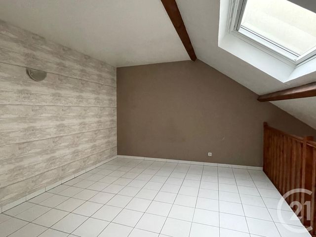 Appartement Duplex à louer - 2 pièces - 41.06 m2 - ST MICHEL SUR ORGE - 91 - ILE-DE-FRANCE - Century 21 Agence De La Poste