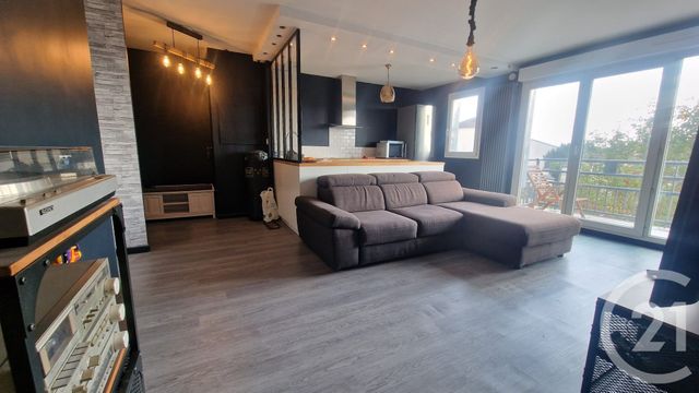 Appartement F3 à vendre - 3 pièces - 54.76 m2 - ST MICHEL SUR ORGE - 91 - ILE-DE-FRANCE - Century 21 Agence De La Poste