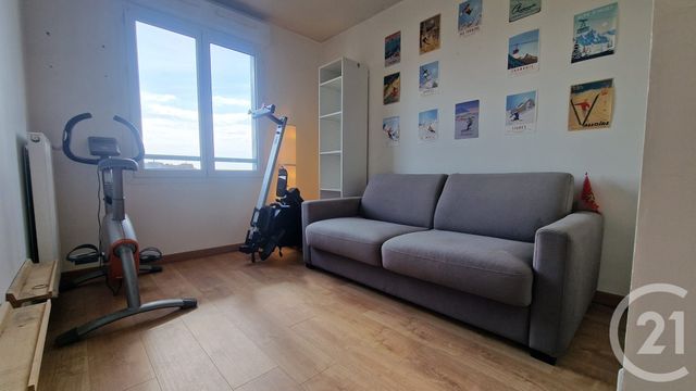 Appartement F3 à vendre - 3 pièces - 54.76 m2 - ST MICHEL SUR ORGE - 91 - ILE-DE-FRANCE - Century 21 Agence De La Poste